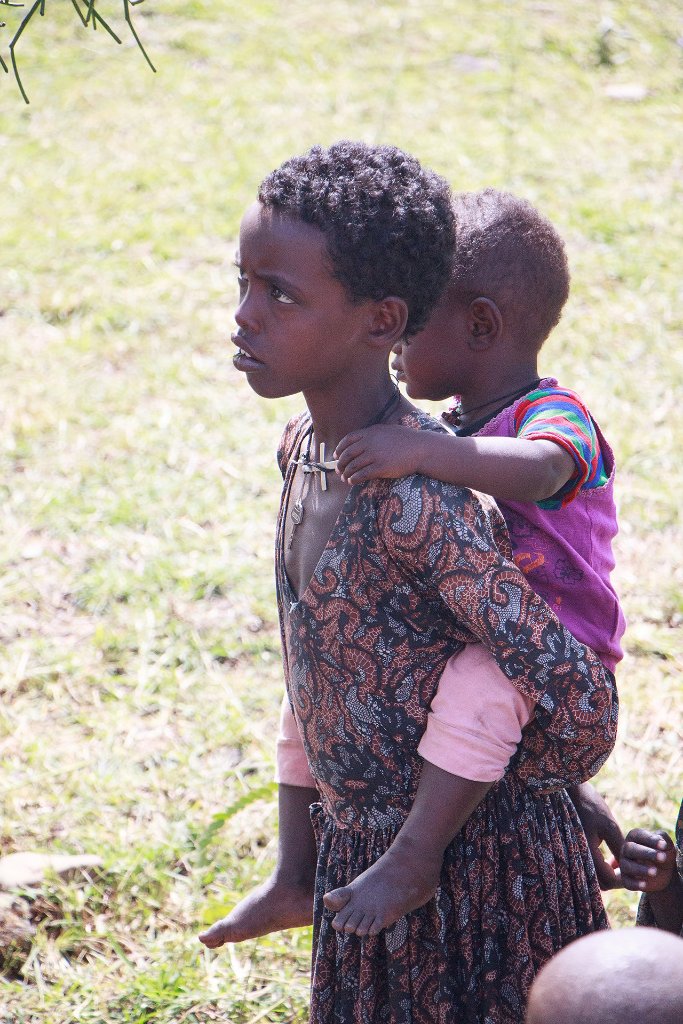 36-Children at the cattle market.jpg - Children at the cattle market